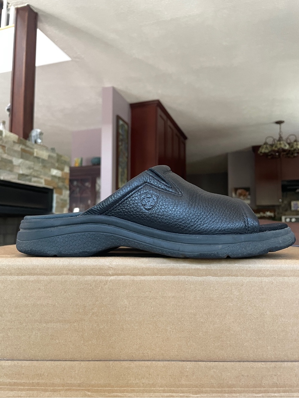 ARIAT Black Leather Slide Sandals - Women’s 9 - Picture 3 of 6